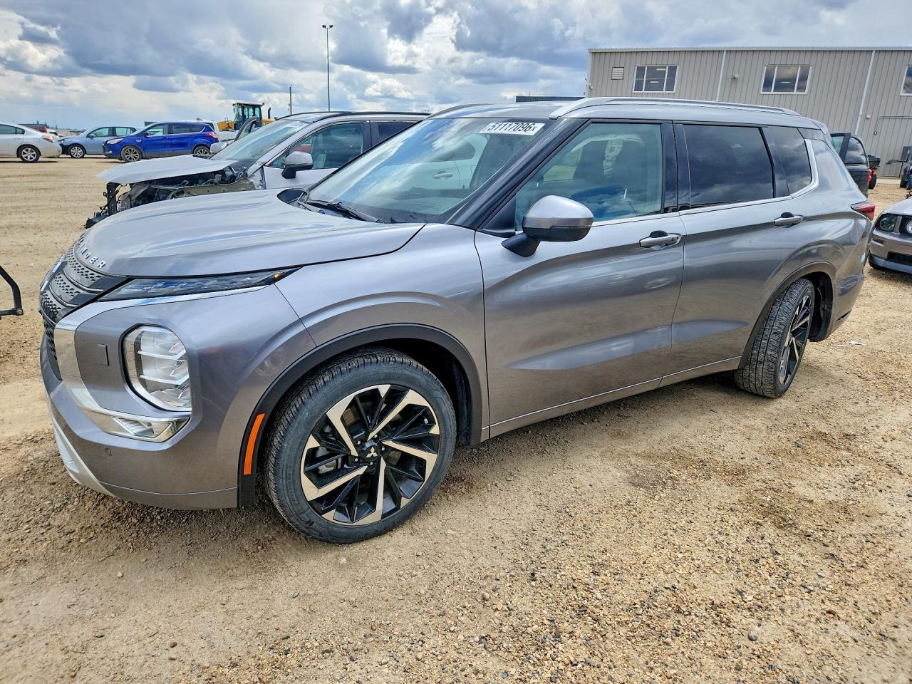 2022 Mitsubishi Outlander Sel
