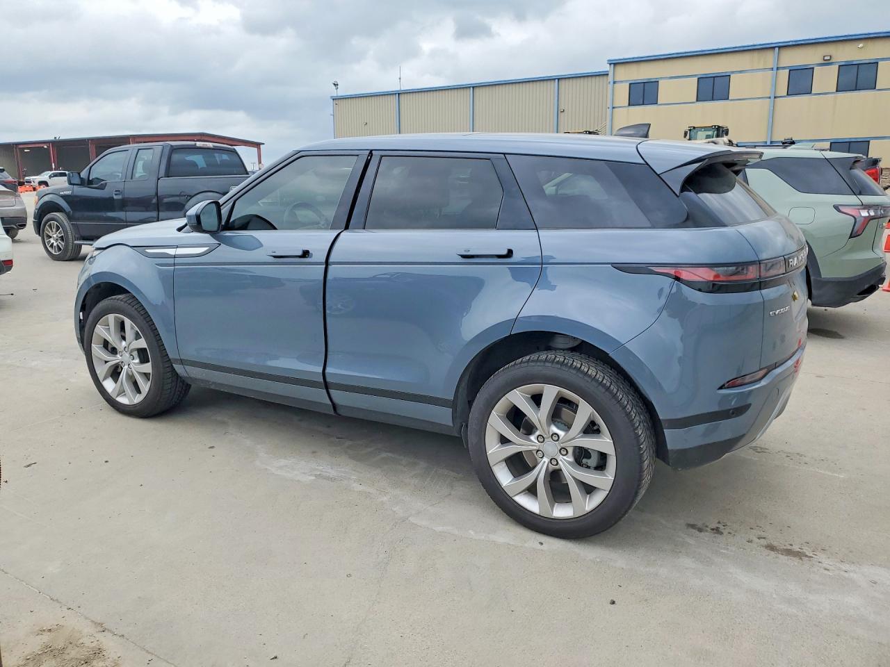 2023 Land Rover Range Rover Evoque Se - Image 2