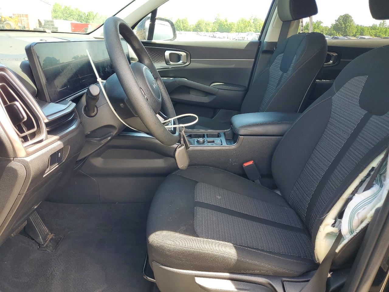 2024 Kia Sorento Lx - Image 7