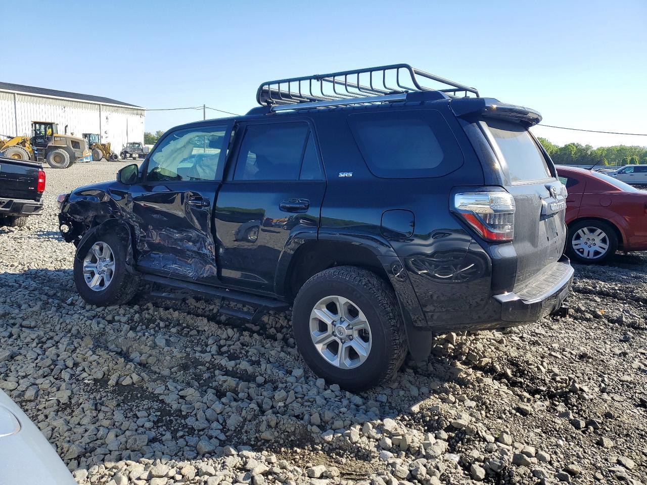 2024 Toyota 4Runner Sr5 - Фото 2