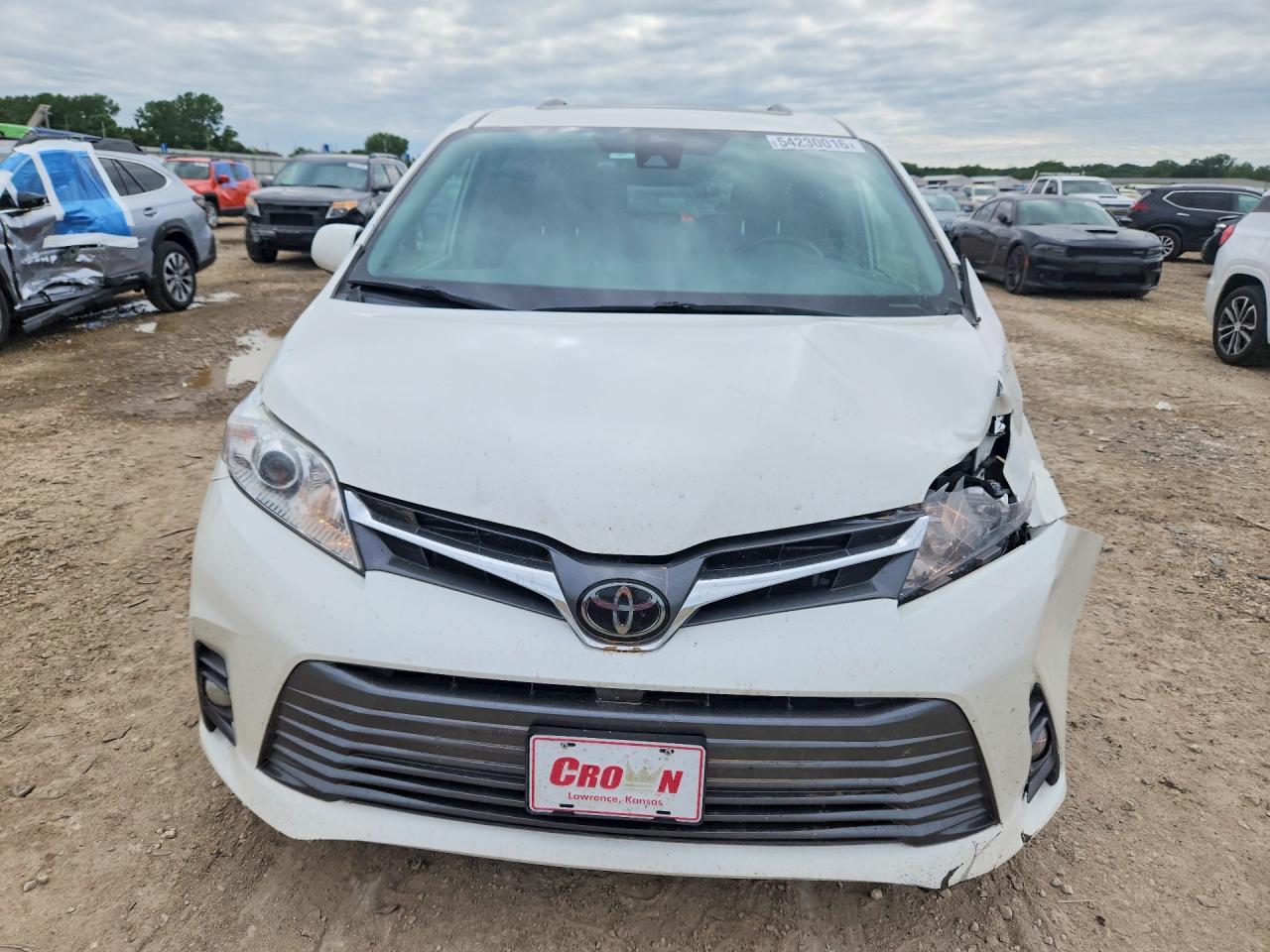 2020 Toyota Sienna Xle 8-Passenger - Фото 5