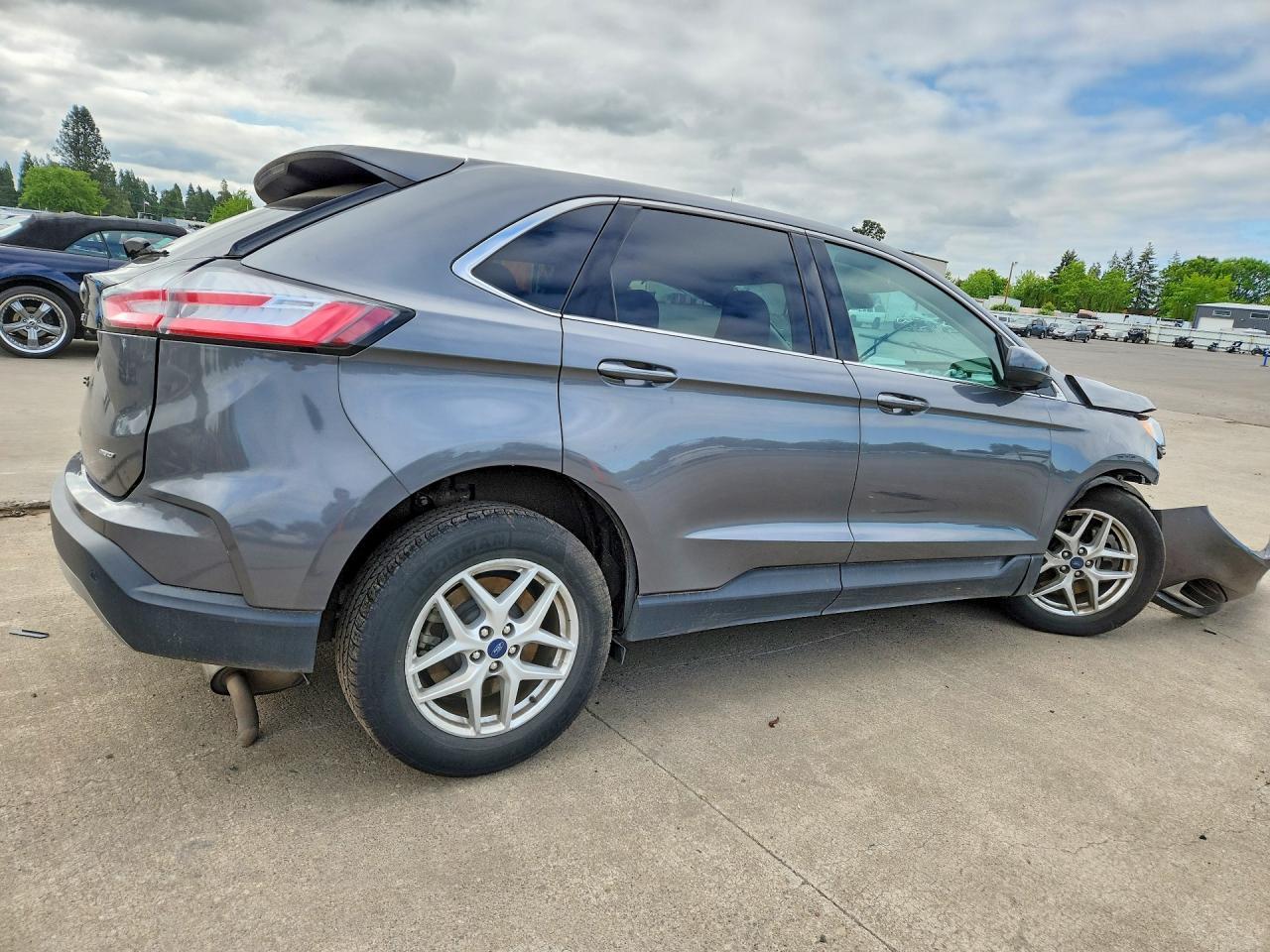 2022 Ford Edge Sel - Image 3