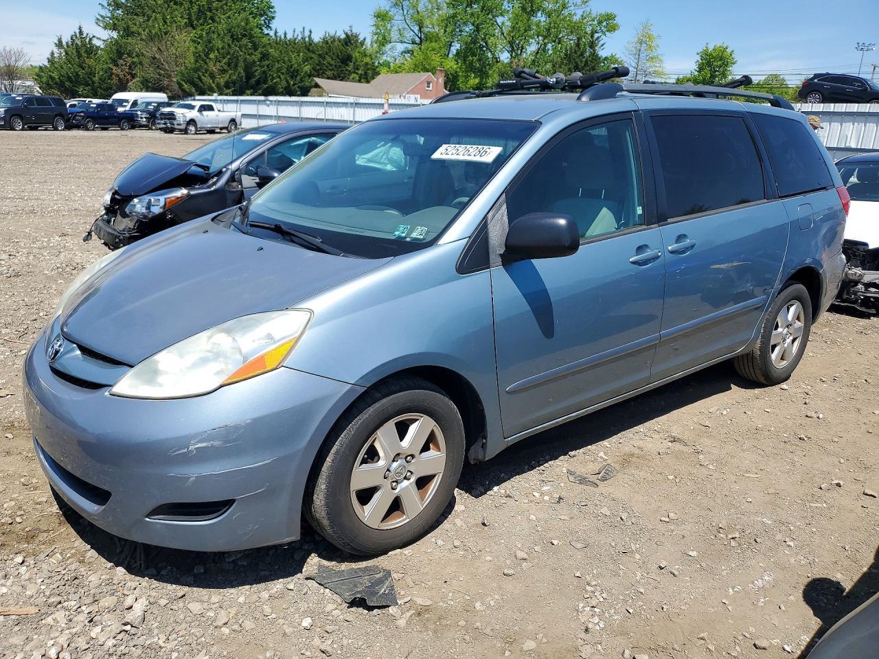 2009 Toyota Sienna Le 8-Passenger