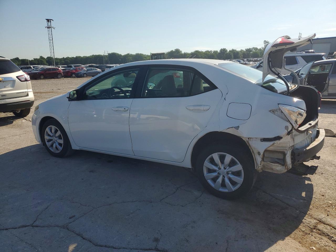 2016 Toyota Corolla Le - Фото 2