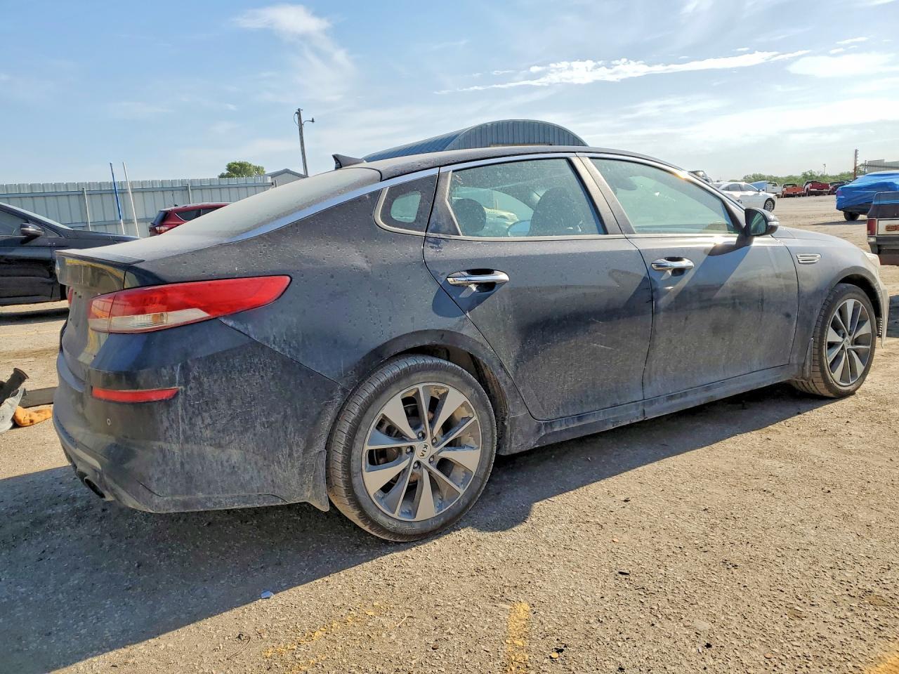 2019 Kia Optima S - Image 3