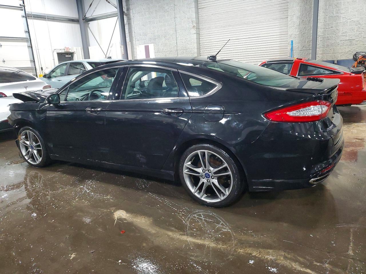 2015 Ford Fusion Titanium - Фото 2