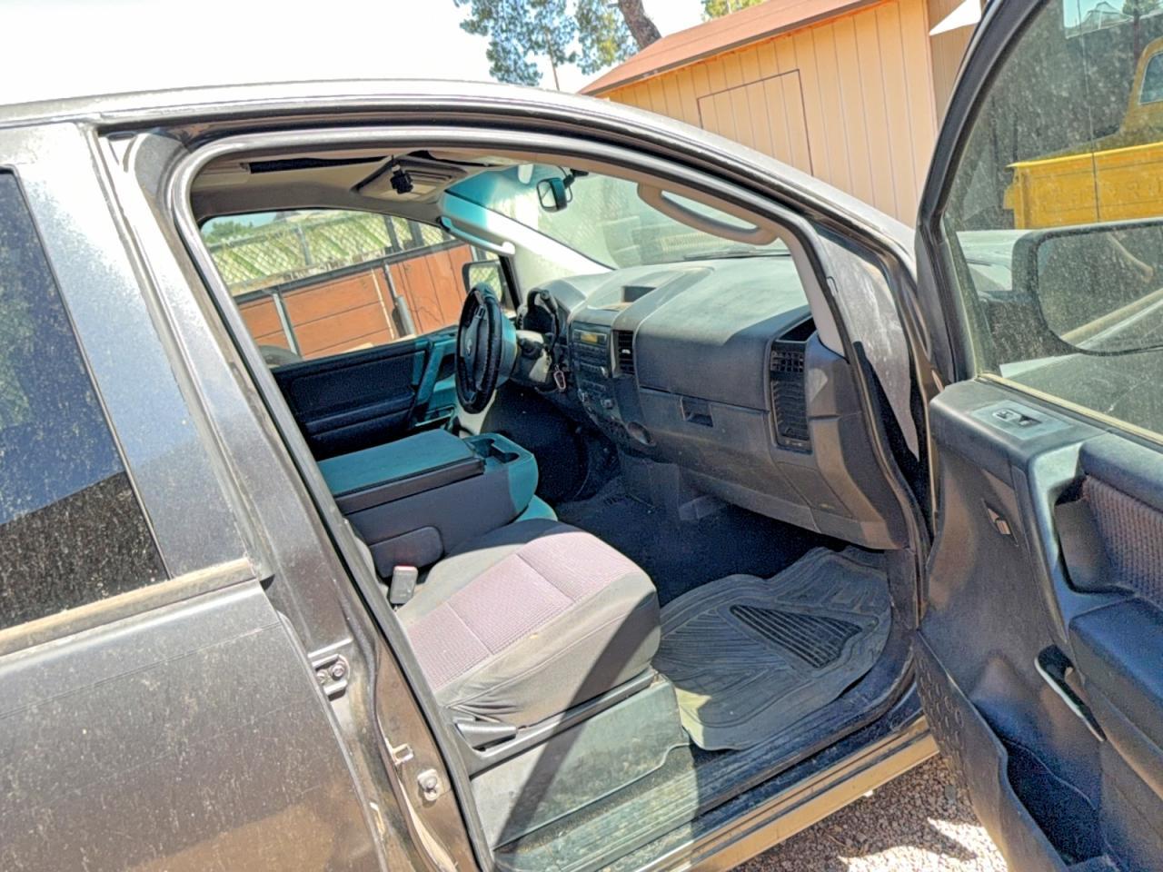 2008 Nissan Titan Xe - Image 5