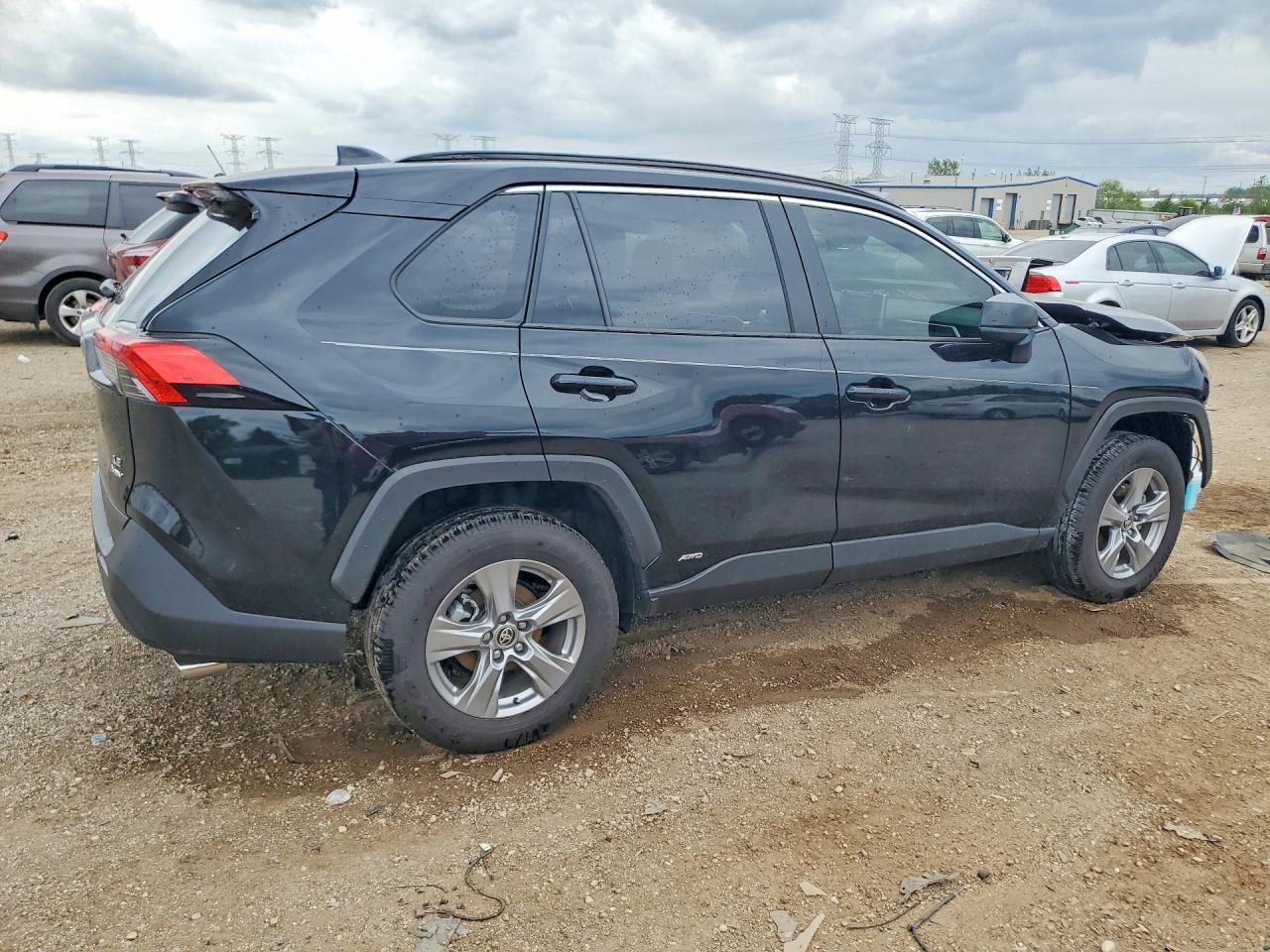 2025 Toyota Rav4 Le - Фото 3