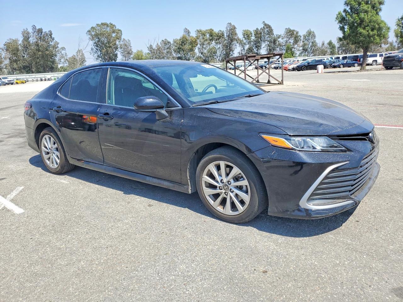 2023 Toyota Camry Le - Image 4