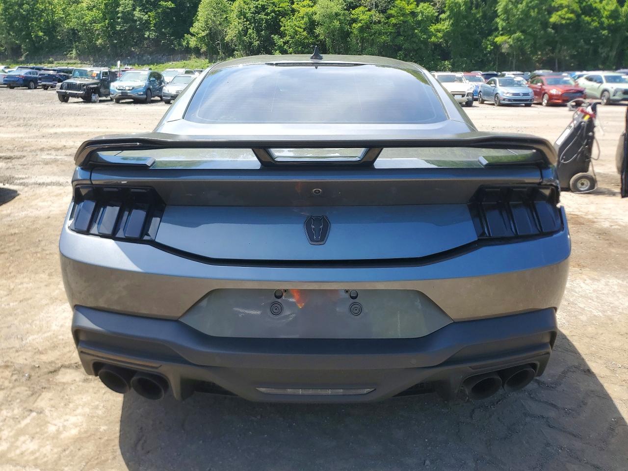 2024 Ford Mustang Dark Horse - Image 6
