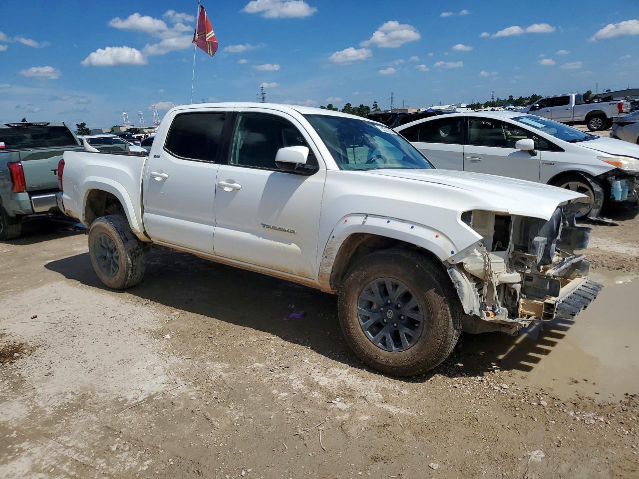 2023 Toyota Tacoma Sr5 V6 - Image 4
