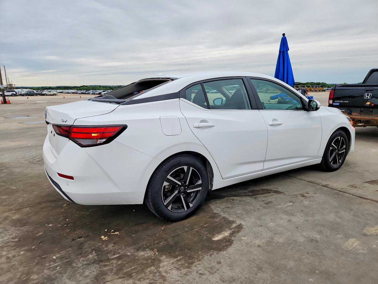 2024 Nissan Sentra Sv - Image 3