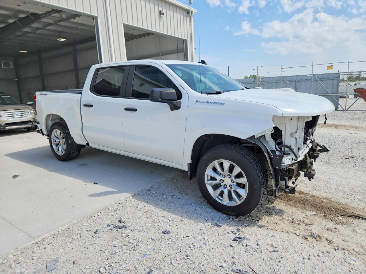 2022 Chevrolet Silverado Ltd K1500 Custom - Фото 4