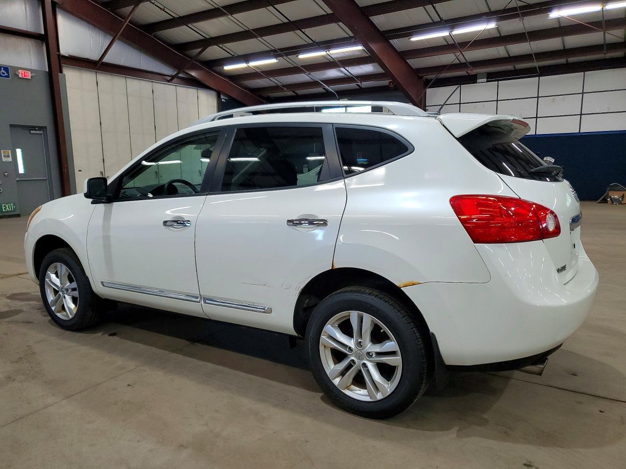 2013 Nissan Rogue S - Image 2