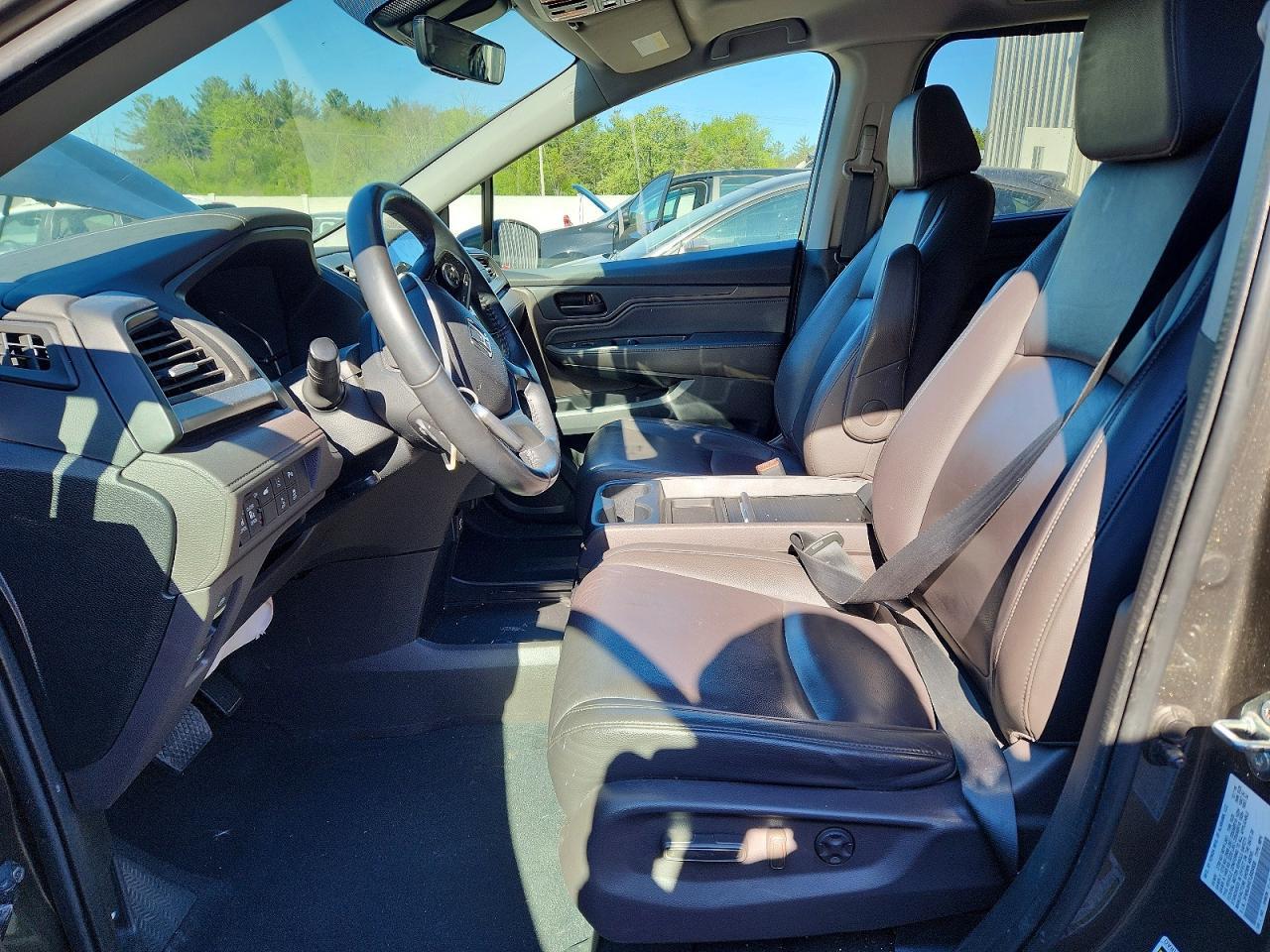 2020 Honda Odyssey Touring - Image 7