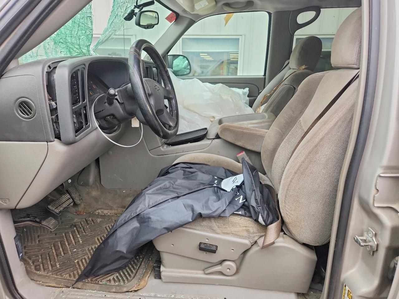 2004 Chevrolet Suburban K1500 - Фото 7