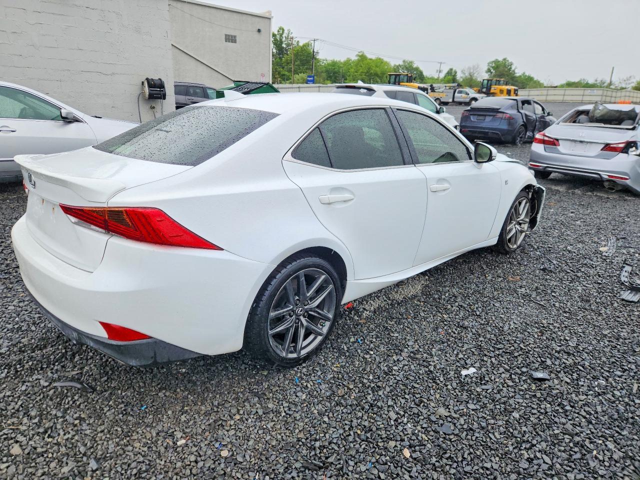 2017 Lexus Is 300 - Фото 3
