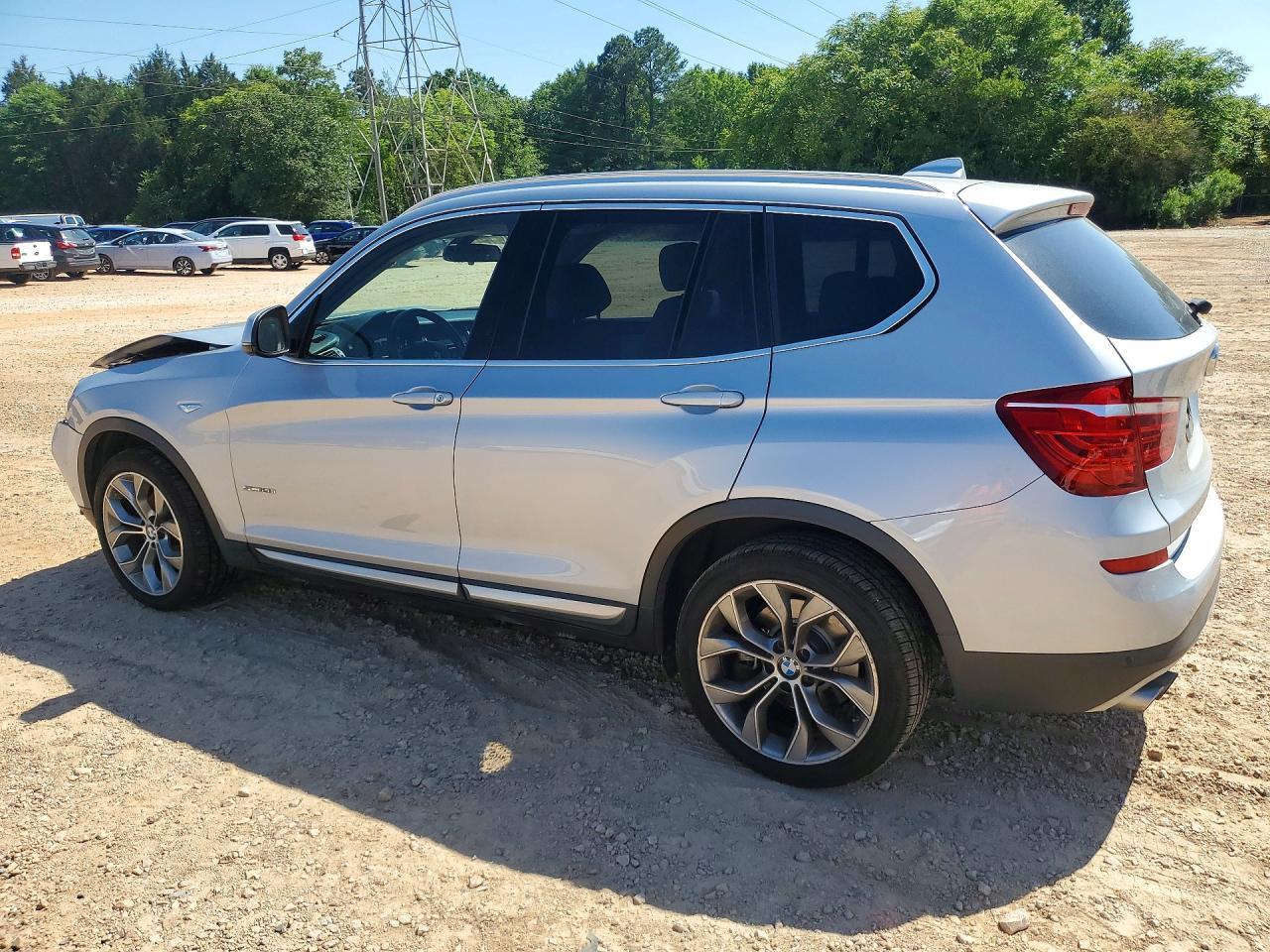 2017 BMW X3 Sdrive28I - Фото 2