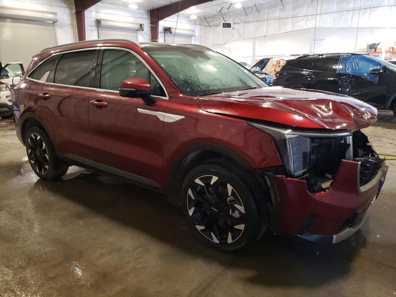 2025 Kia Sorento Ex - Image 4