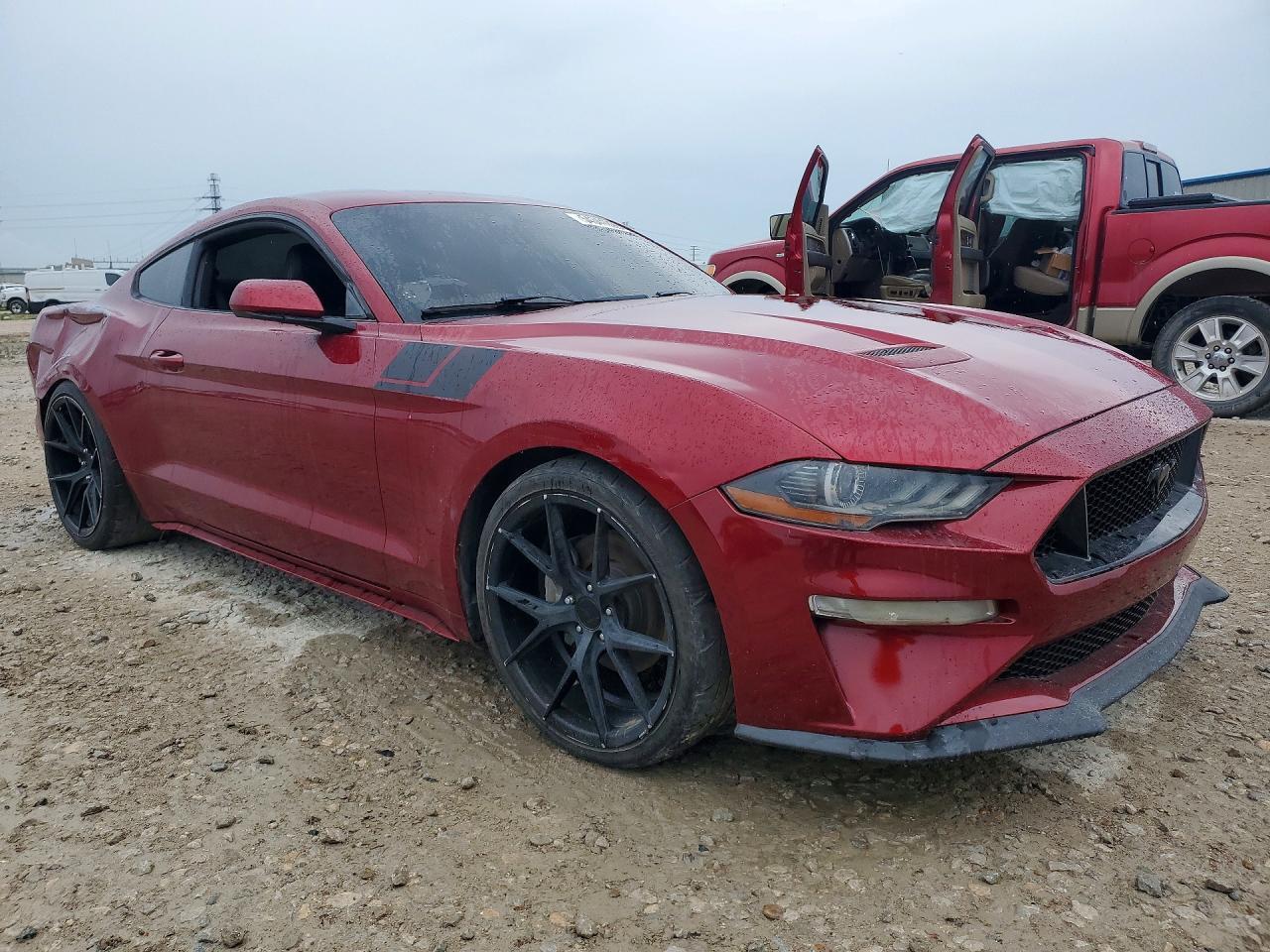 2018 Ford Mustang - Фото 4
