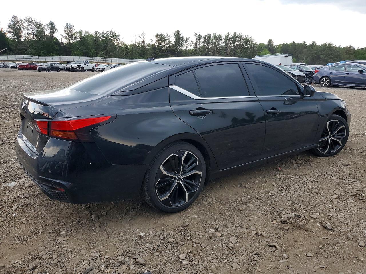 2023 Nissan Altima Sr - Фото 3