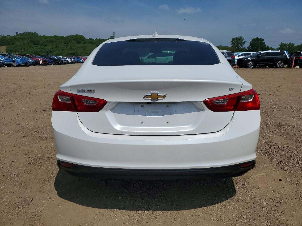 2018 Chevrolet Malibu Lt - Image 6