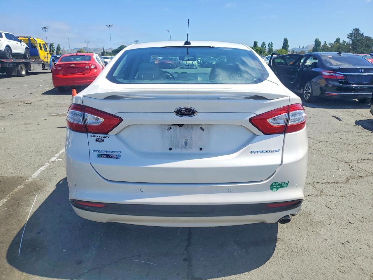 2016 Ford Fusion Titanium Phev - Image 6