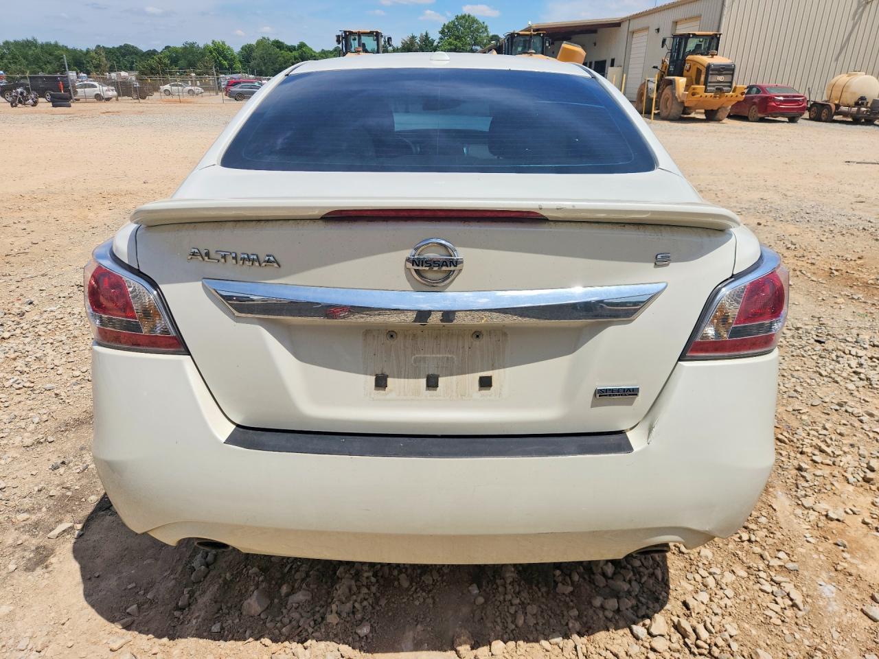 2015 Nissan Altima 2.5 S - Фото 6