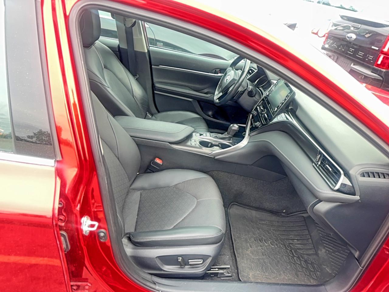 2023 Toyota Camry Xse V6 - Image 5