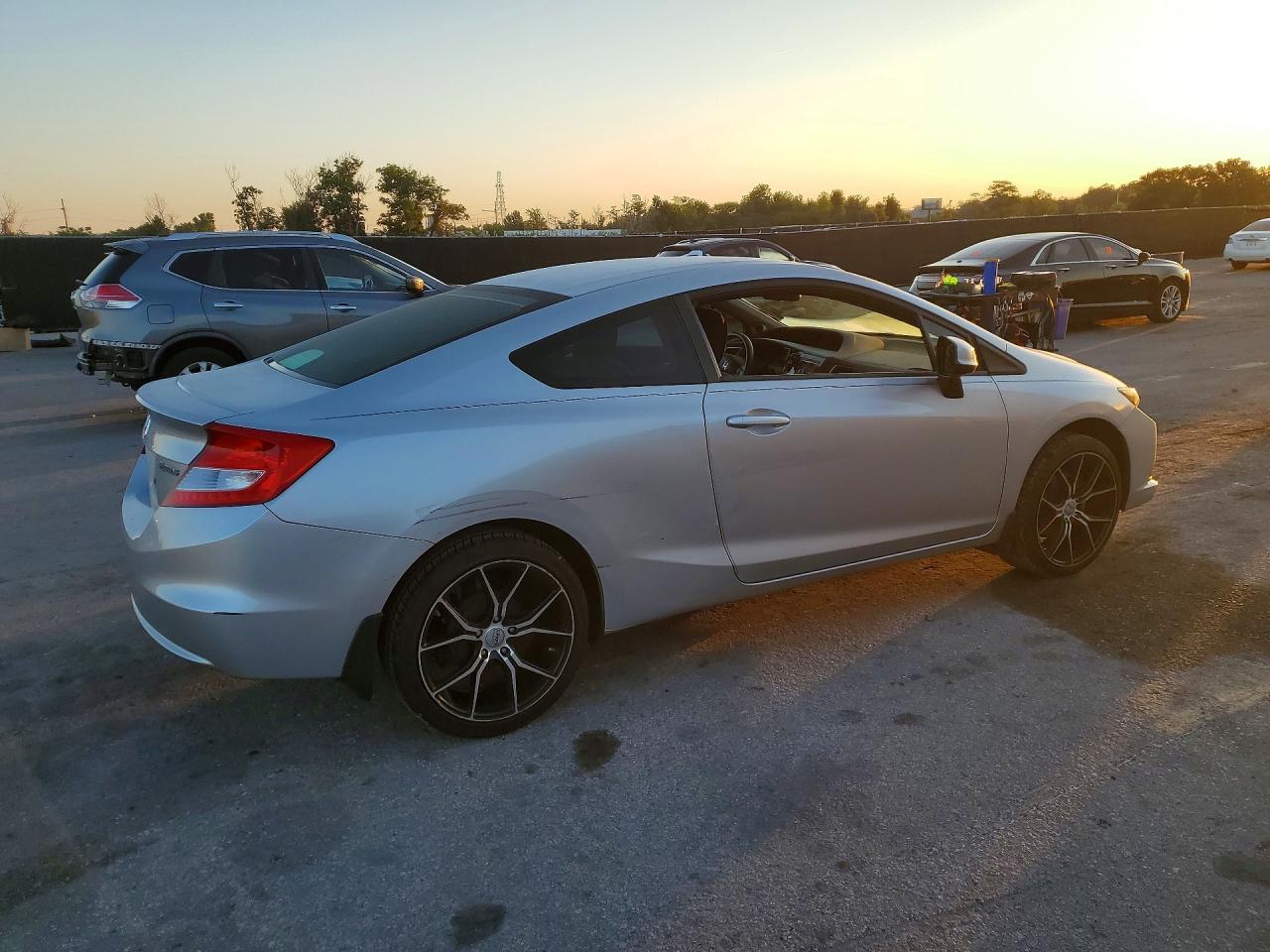 2013 Honda Civic Lx - Image 3
