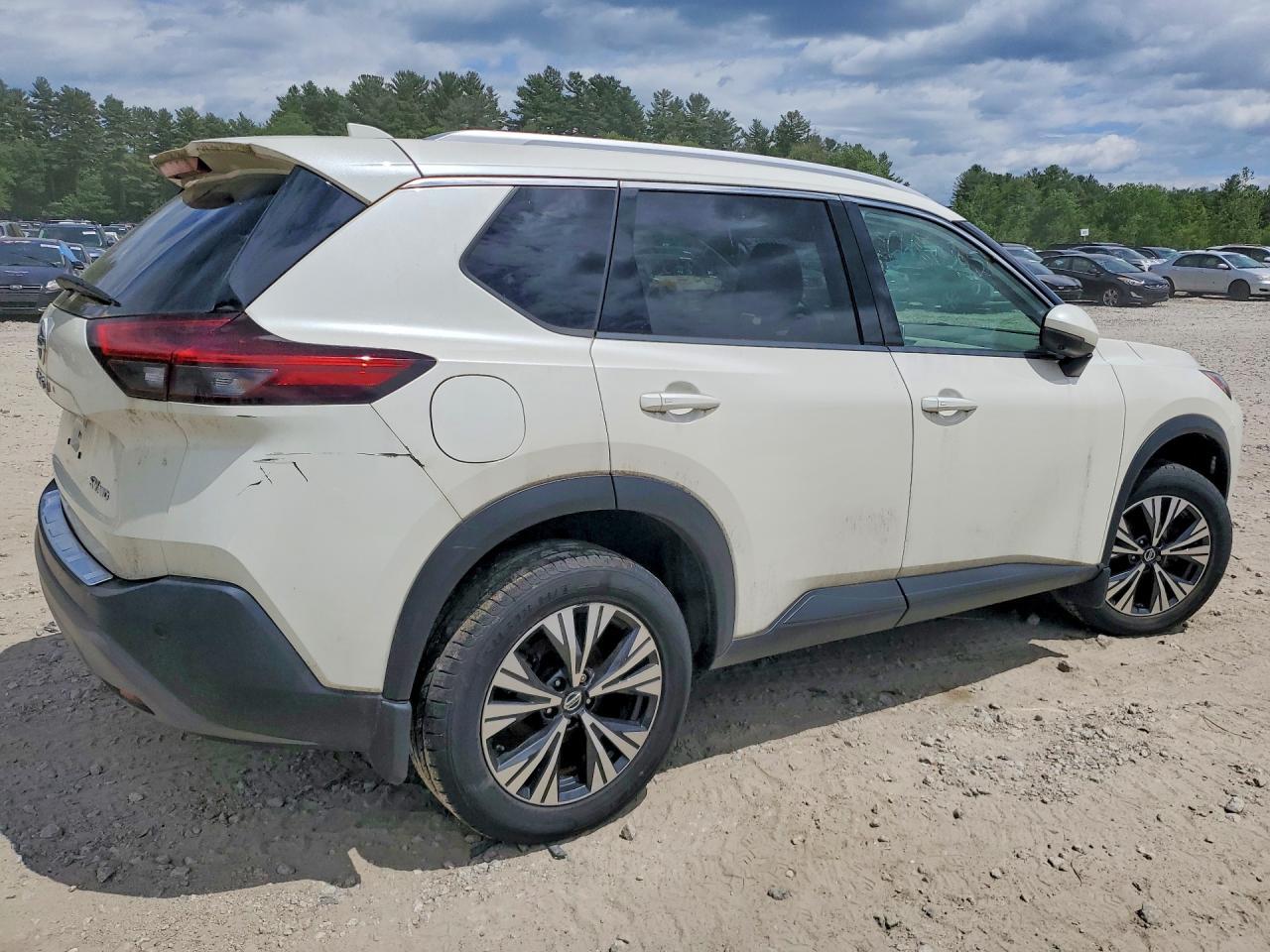 2021 Nissan Rogue Sv - Фото 3