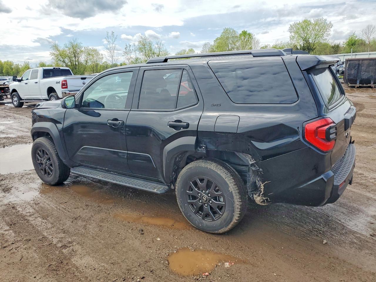 2025 Toyota 4Runner Sr5 - Image 2