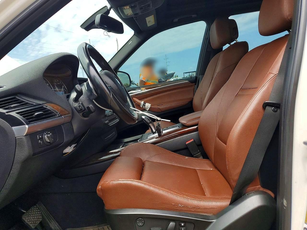 2013 BMW X5 xDrive50I - Image 7