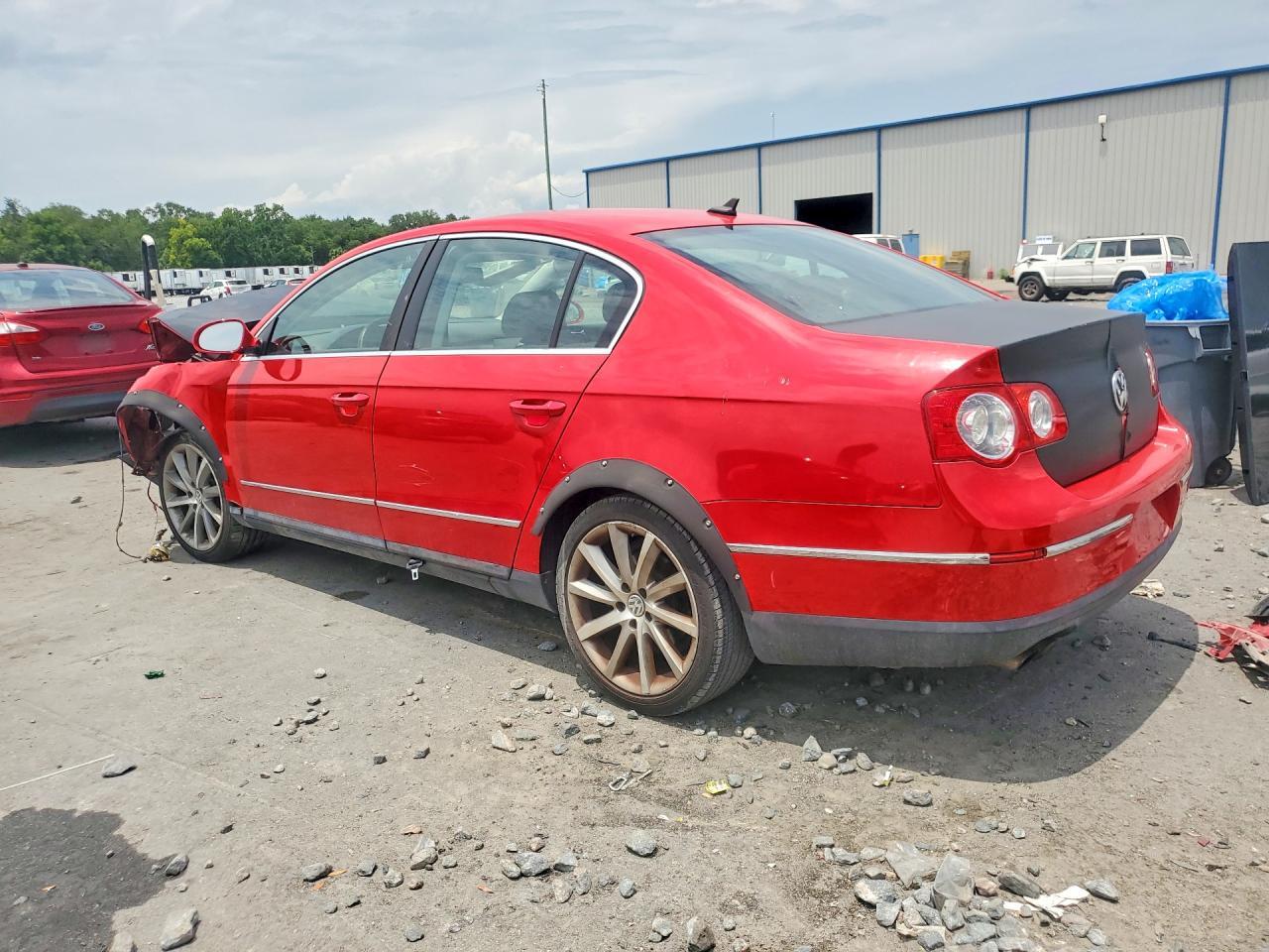 2007 Volkswagen Passat 2.0T Sport - Фото 2