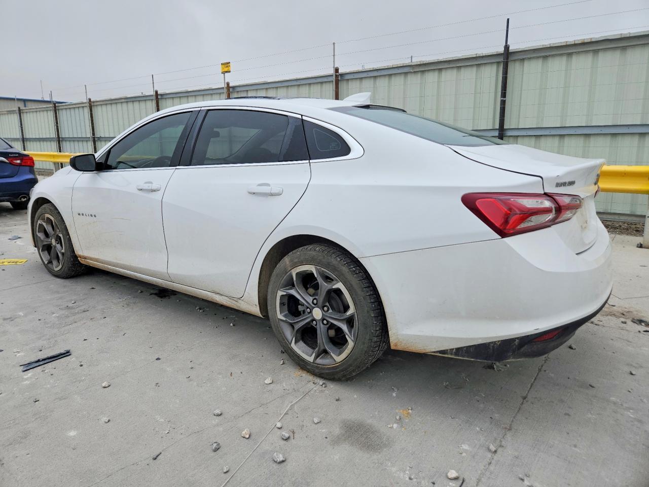 2021 Chevrolet Malibu Lt - Фото 2