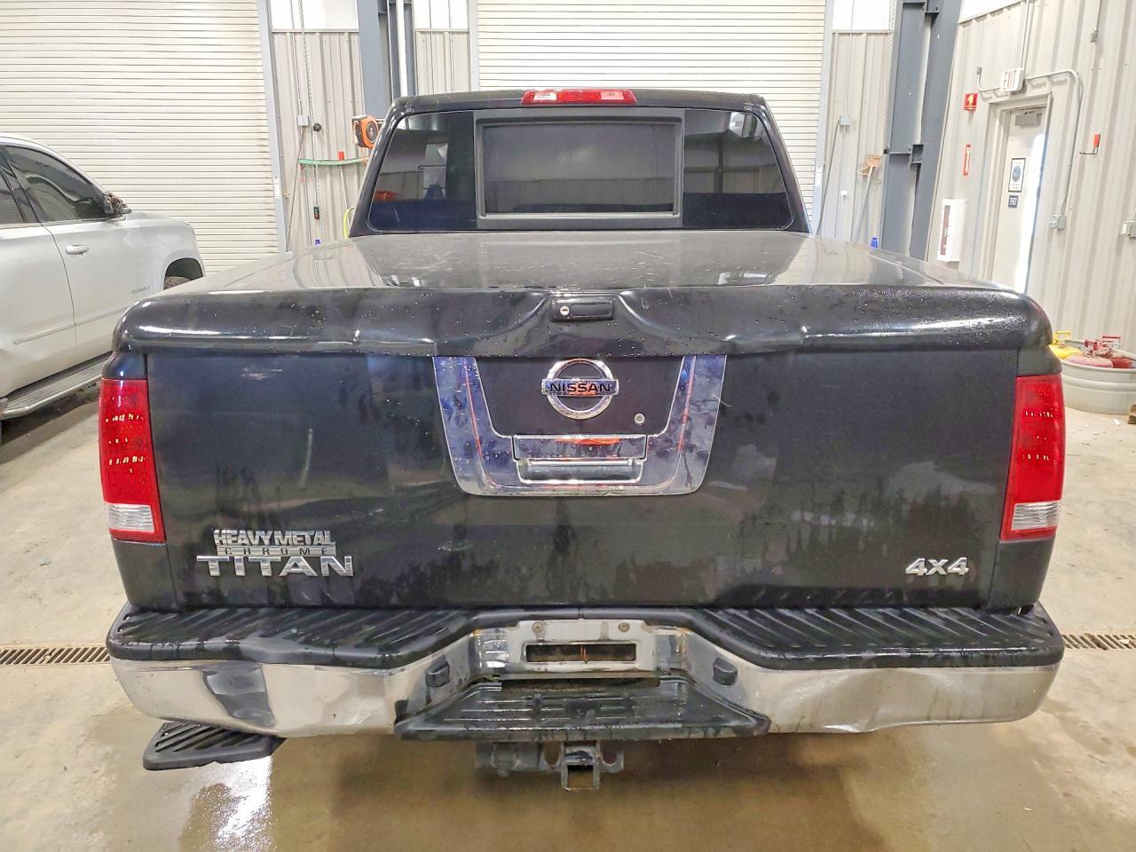 2012 Nissan Titan S - Фото 6