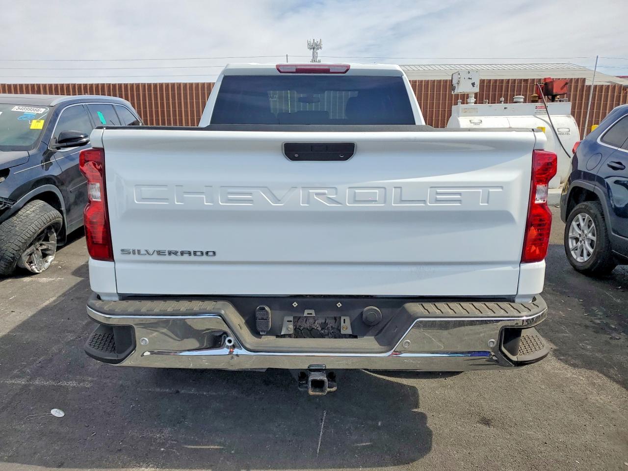 2020 Chevrolet Silverado C1500 - Фото 6