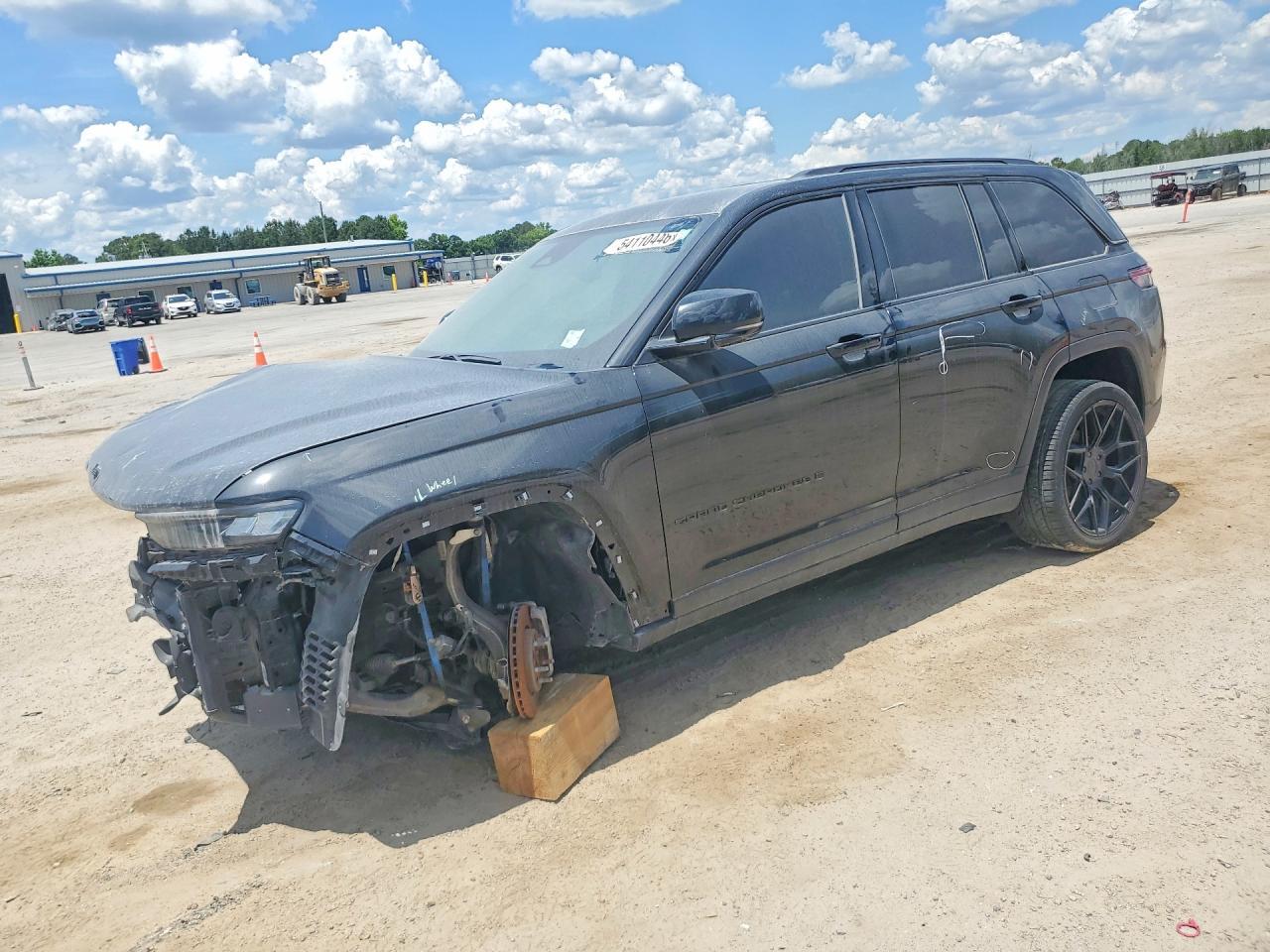 2023 Jeep Grand Cherokee Sport