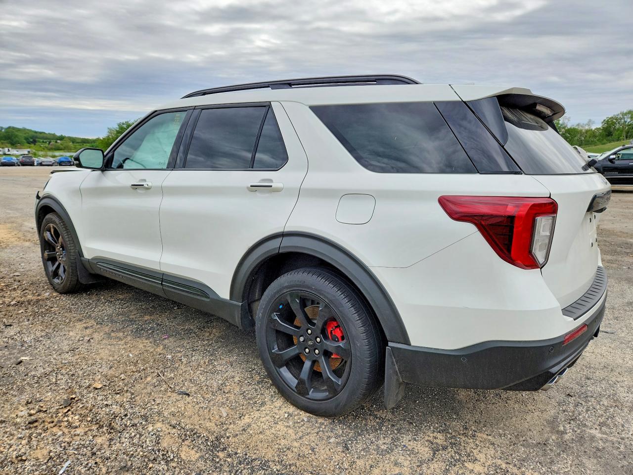 2024 Ford Explorer St - Фото 2