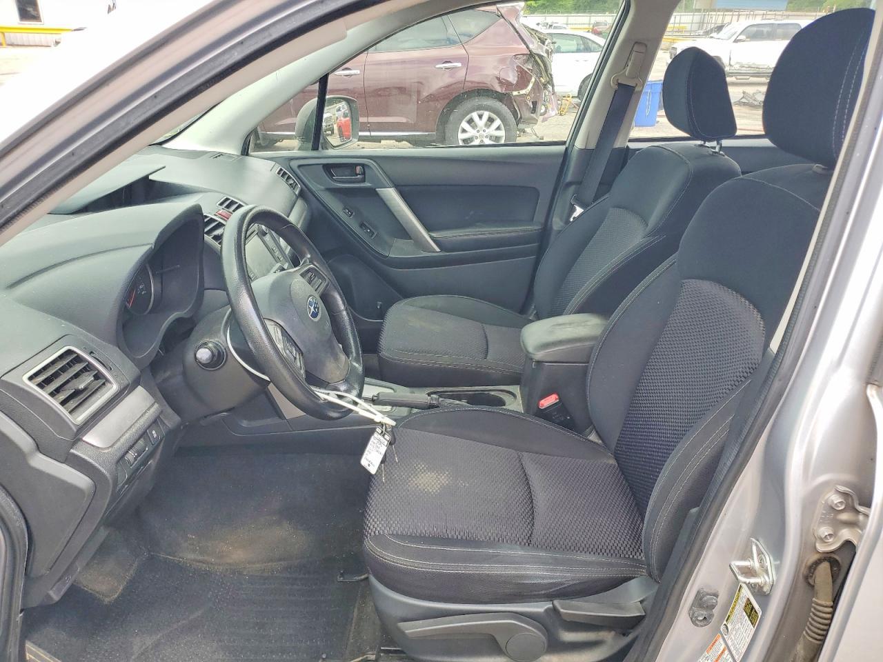 2016 Subaru Forester 2.5I - Image 7