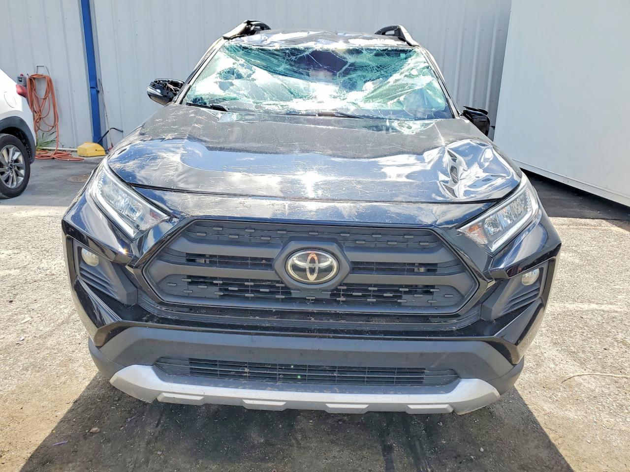 2021 Toyota Rav4 Adventure - Фото 5