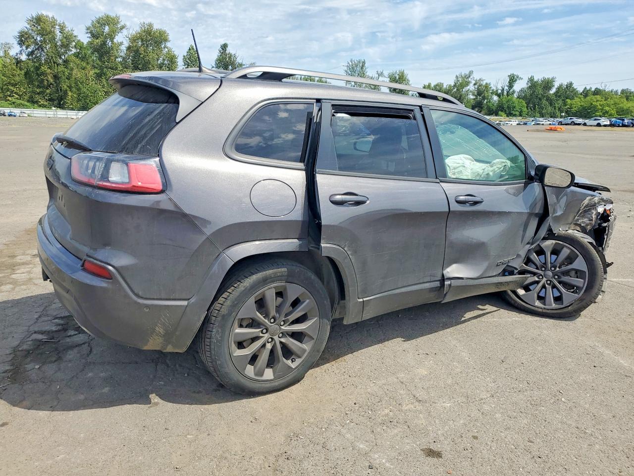 2020 Jeep Cherokee - Фото 3