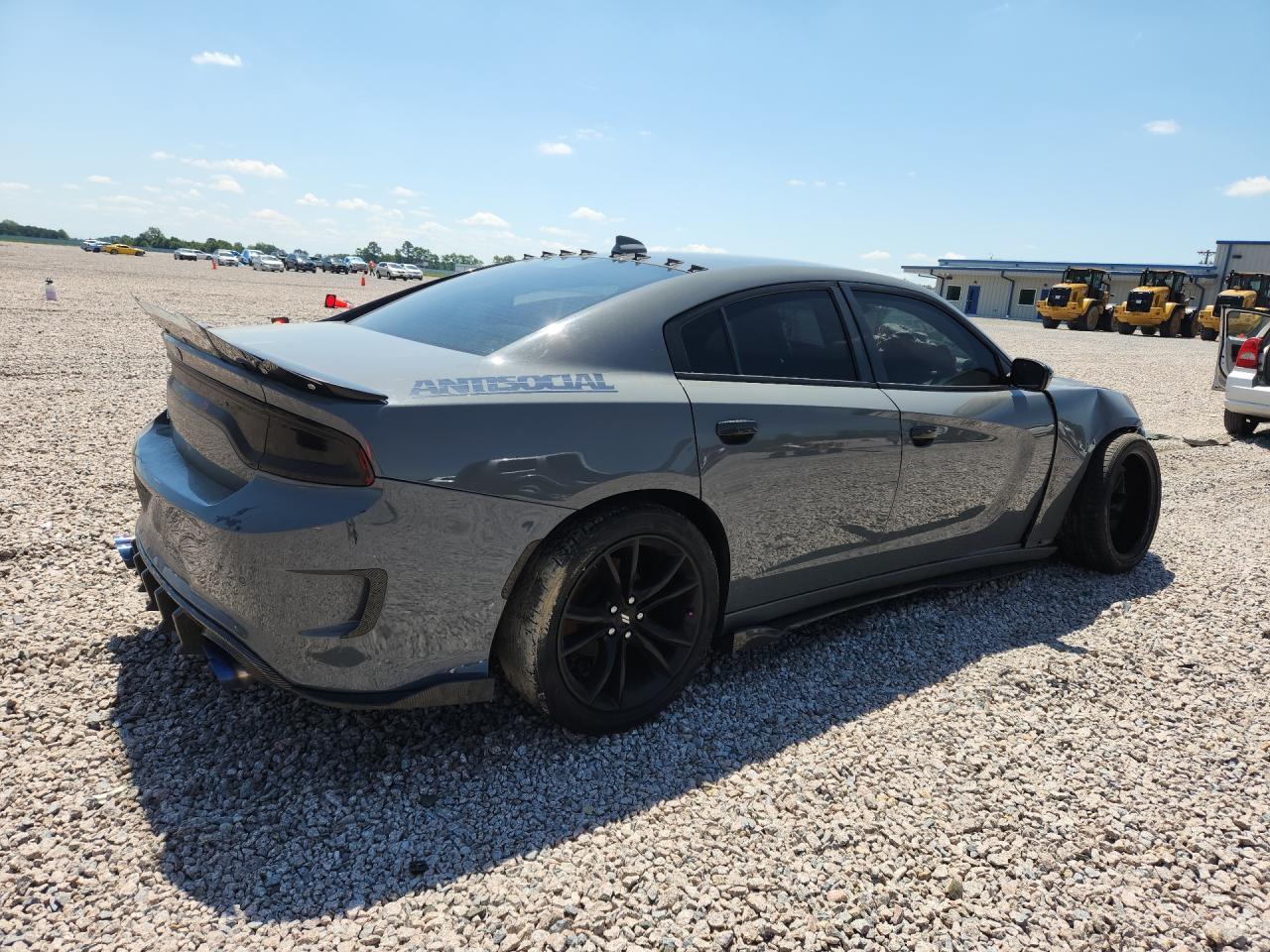 2018 Dodge Charger R - Фото 3