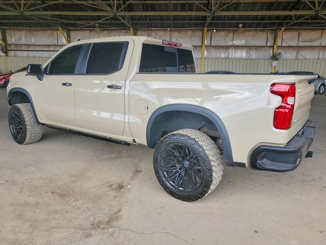 2022 Chevrolet Silverado K1500 Zr2 - Фото 2