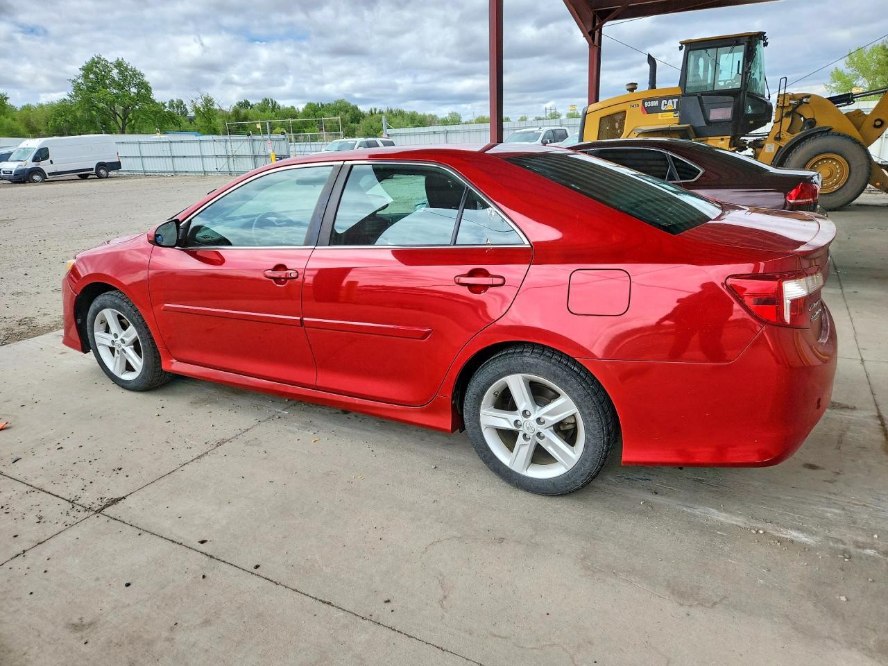 2014 Toyota Camry Se - Фото 2