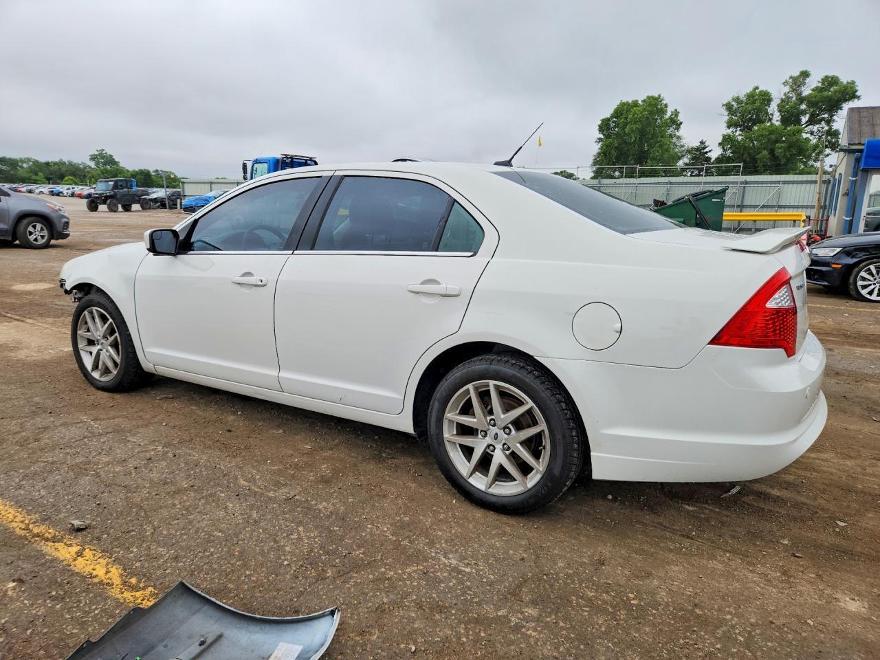 2011 Ford Fusion Se - Фото 2