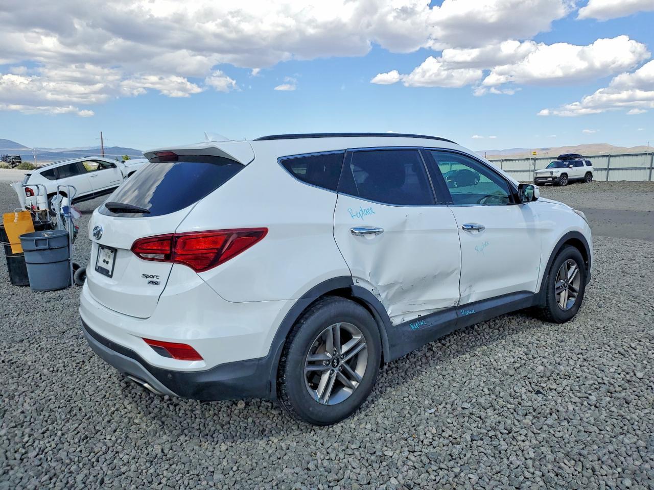 2018 Hyundai Santa Fe Sport 2.4L - Фото 3