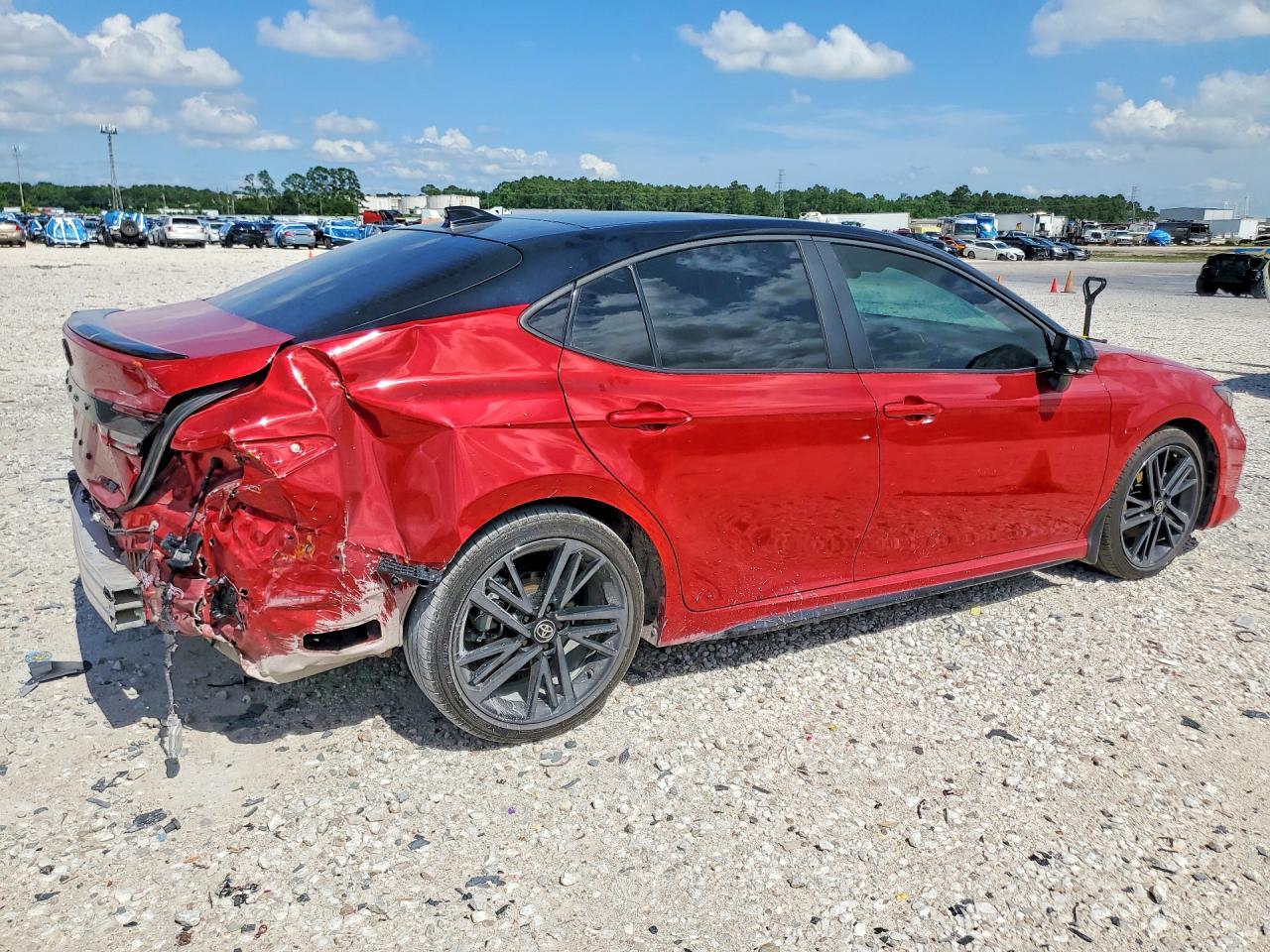 2025 Toyota Camry Xse - Фото 3