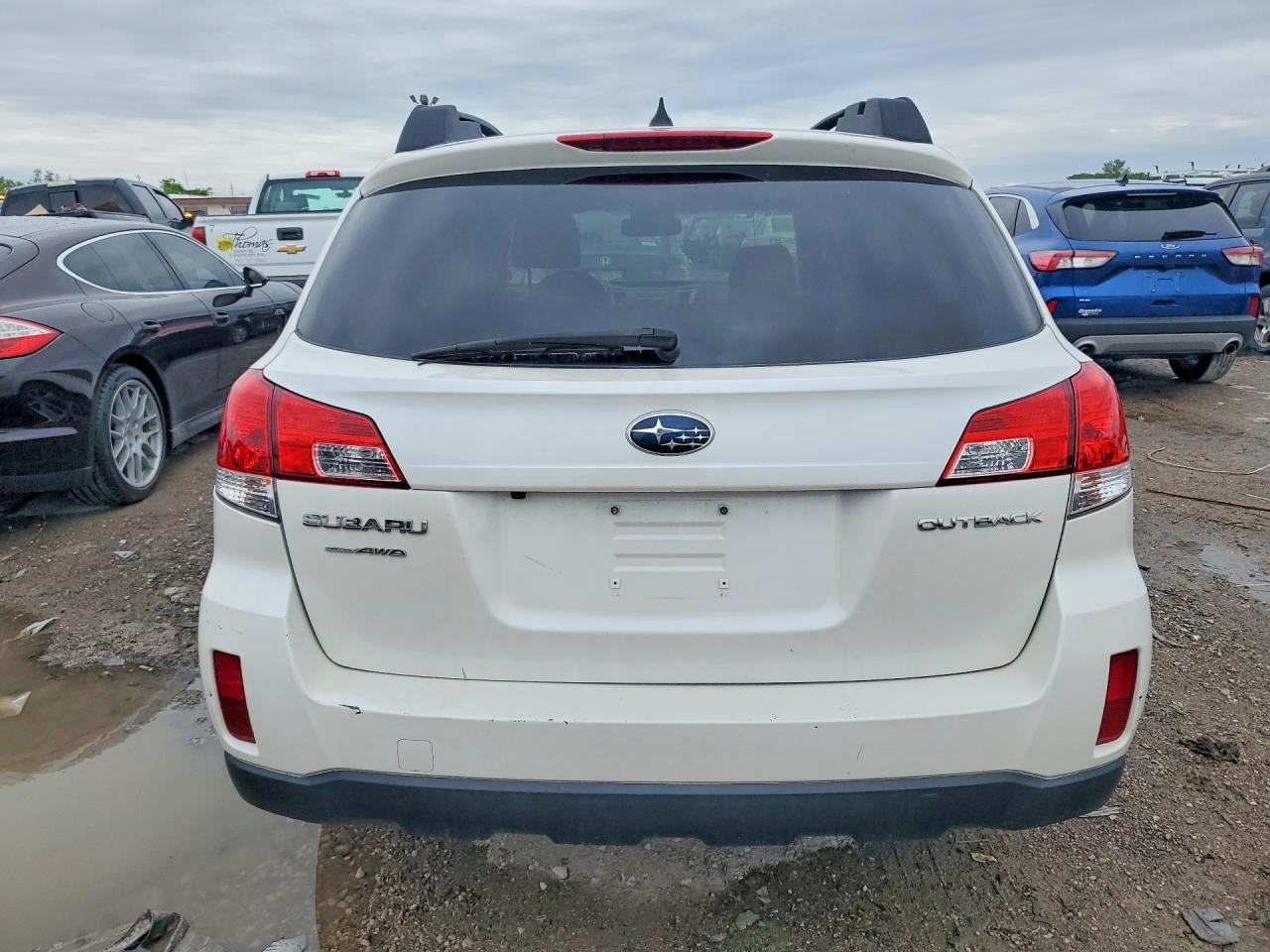 2014 Subaru Outback 2.5I Limited - Image 6