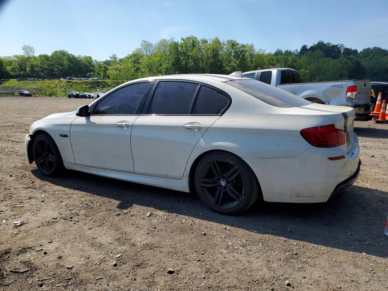 2013 BMW 550 Xi - Фото 2